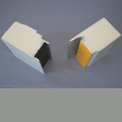 Lightweight Fireproof Polyurethane Sandwich Panel 1000mm Width Noise Reduction